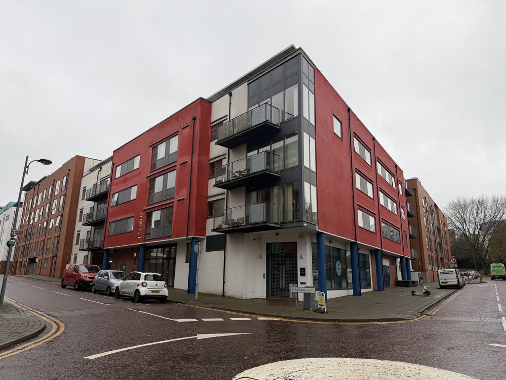 Property photo 1 of 6