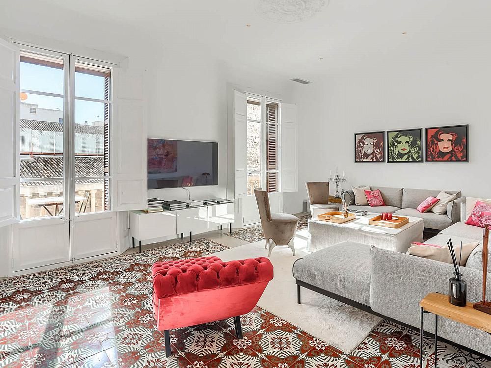 Property photo 2 of 33