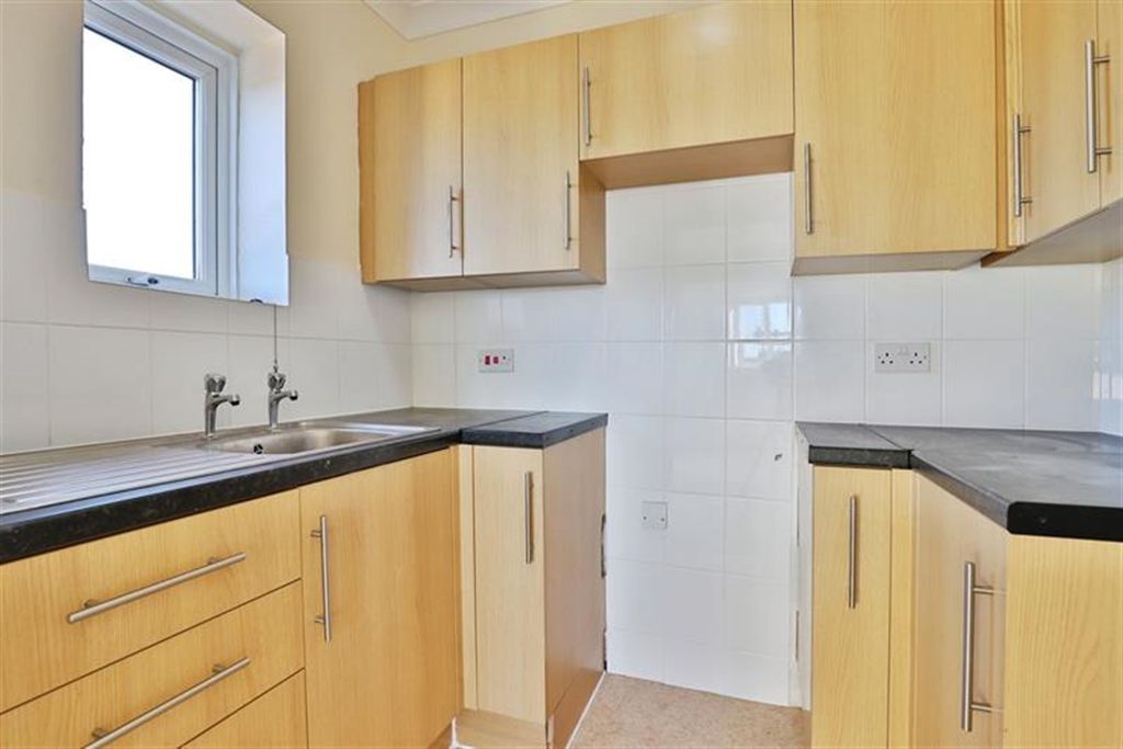 Property photo 1 of 12 (Main)