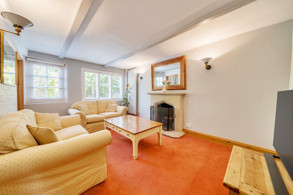 Property photo 3 of 18