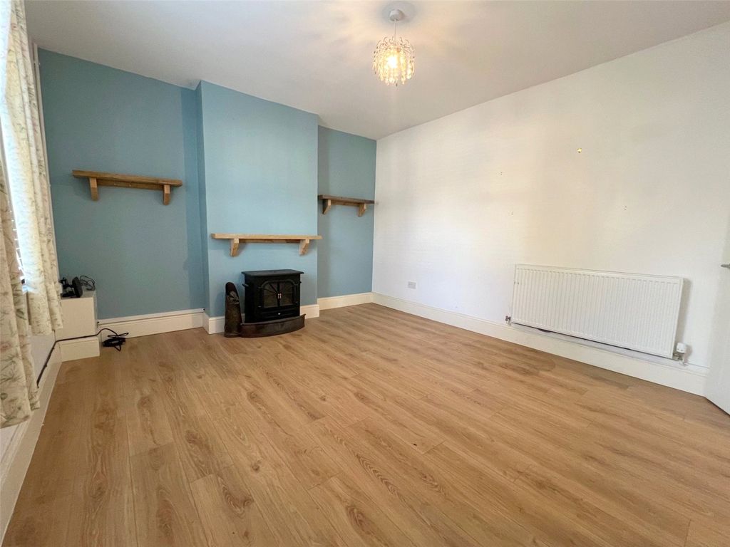 Property photo 2 of 22 Picture No. 13