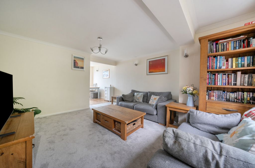 Property photo 3 of 17 1431556-8-69c6992...