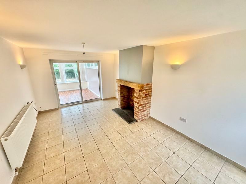 Property photo 3 of 18 Lounge View