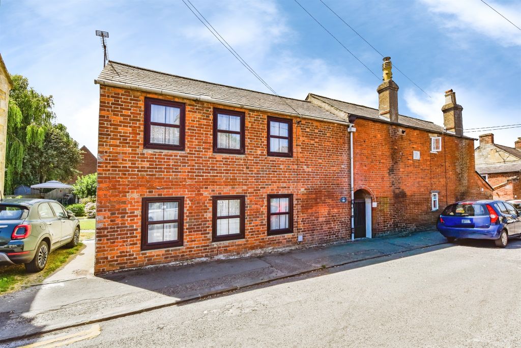 Property photo 1 of 14