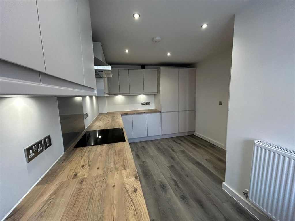 Property photo 1 of 12 Kitchen