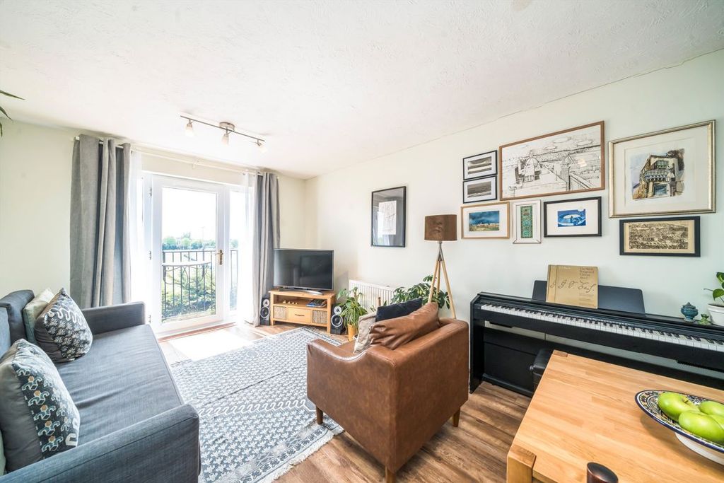 Property photo 2 of 5