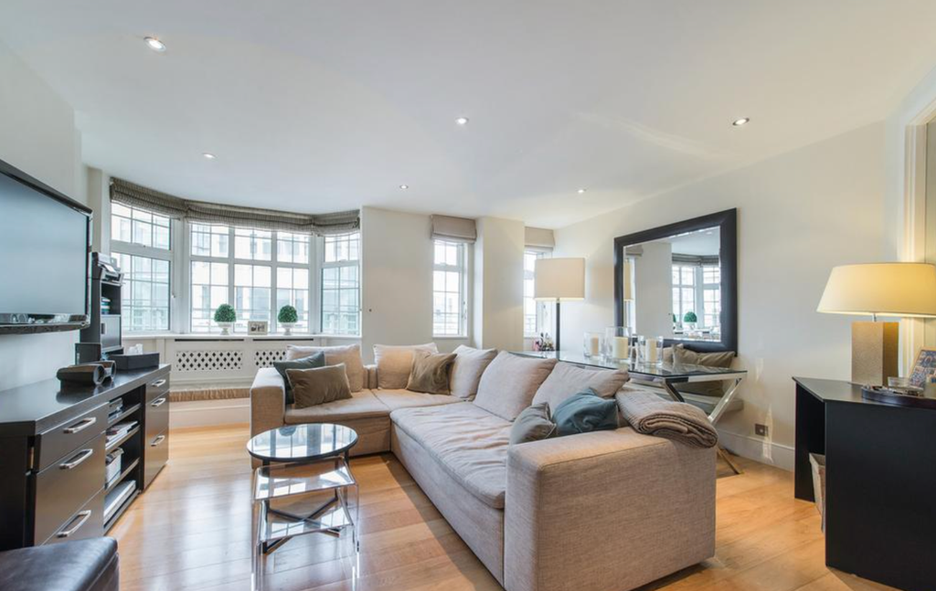 Property photo 2 of 8