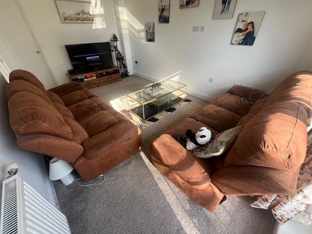 Property photo 2 of 12