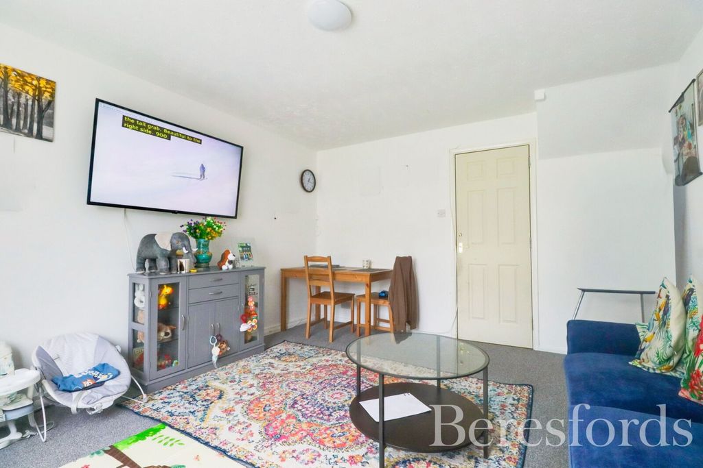 Property photo 3 of 11 Picture 3