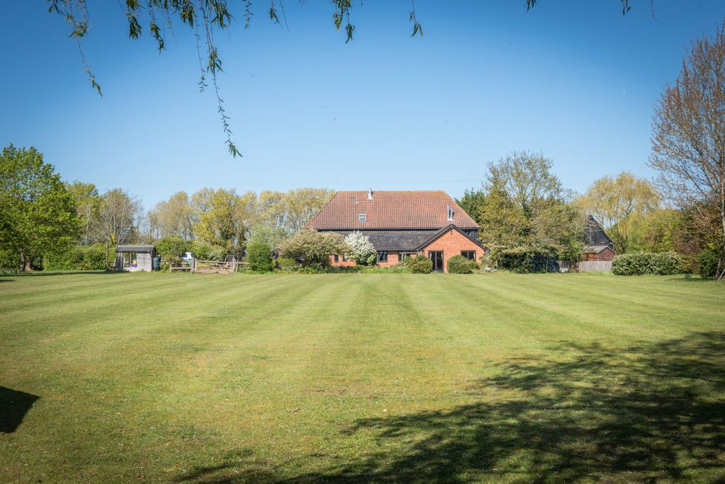 Property photo 1 of 39