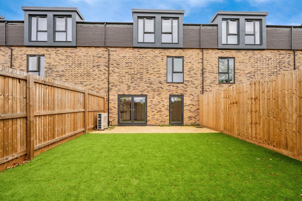 Property photo 3 of 18