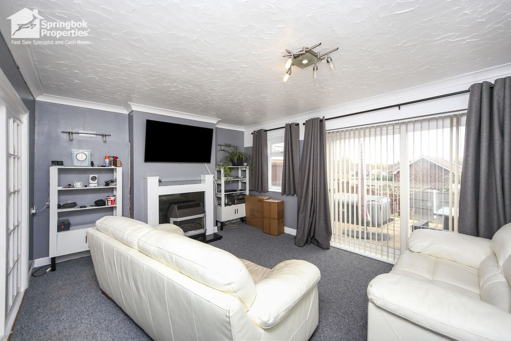 Property photo 3 of 12 Image 2