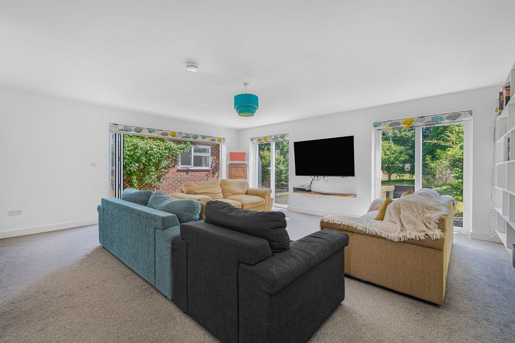 Additional image 13 of 5 bed detached bungalow for saleDryden Way, Liphook GU30
