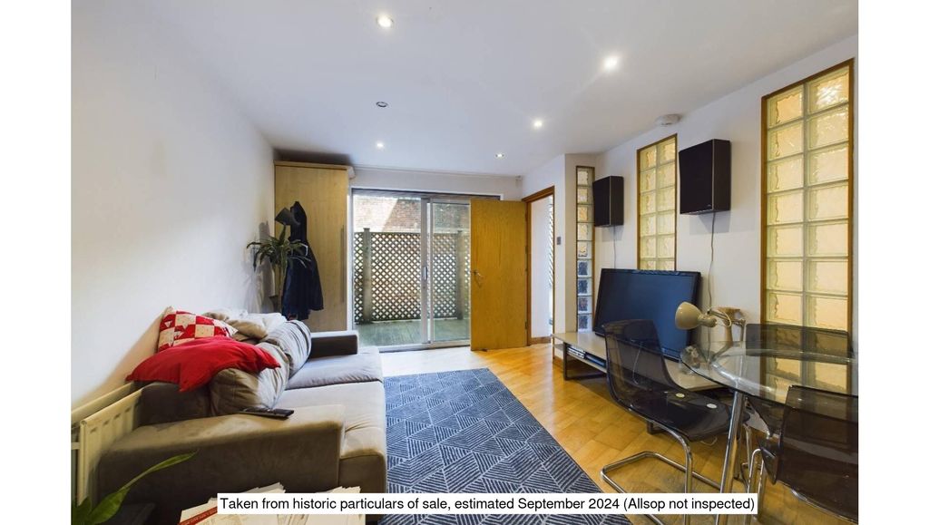 Property photo 3 of 11 c5dc23Dd-cc21-4d5d-Be25-1B9d68E041c5.Jpg