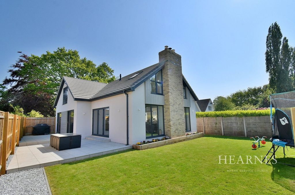 Property photo 1 of 27