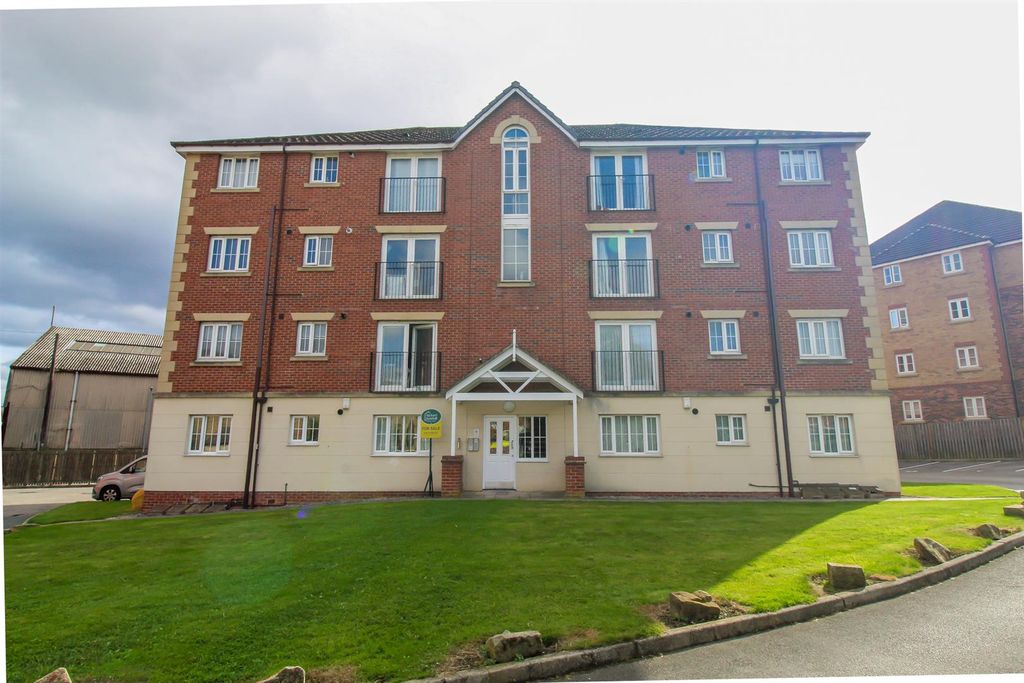 Property photo 1 of 7