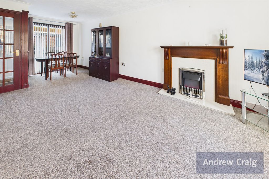 Property photo 2 of 10 Lounge/Diner