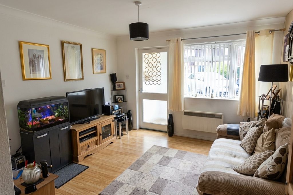 Property photo 3 of 7