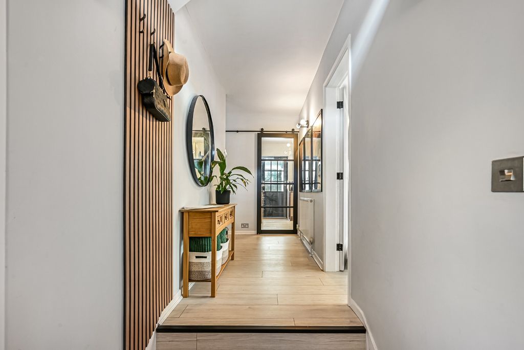 Property photo 3 of 81 5151265