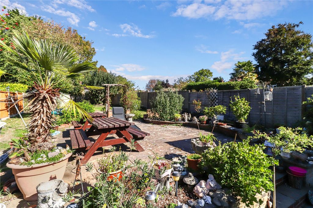 Property photo 2 of 22 Picture No. 14