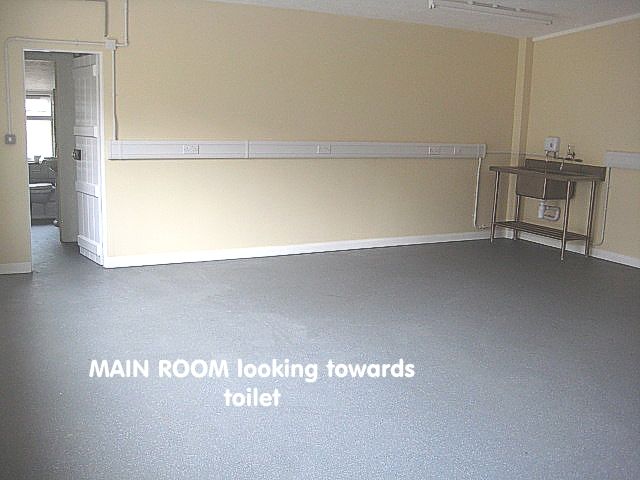 Property photo 3 of 8 Main Room 2