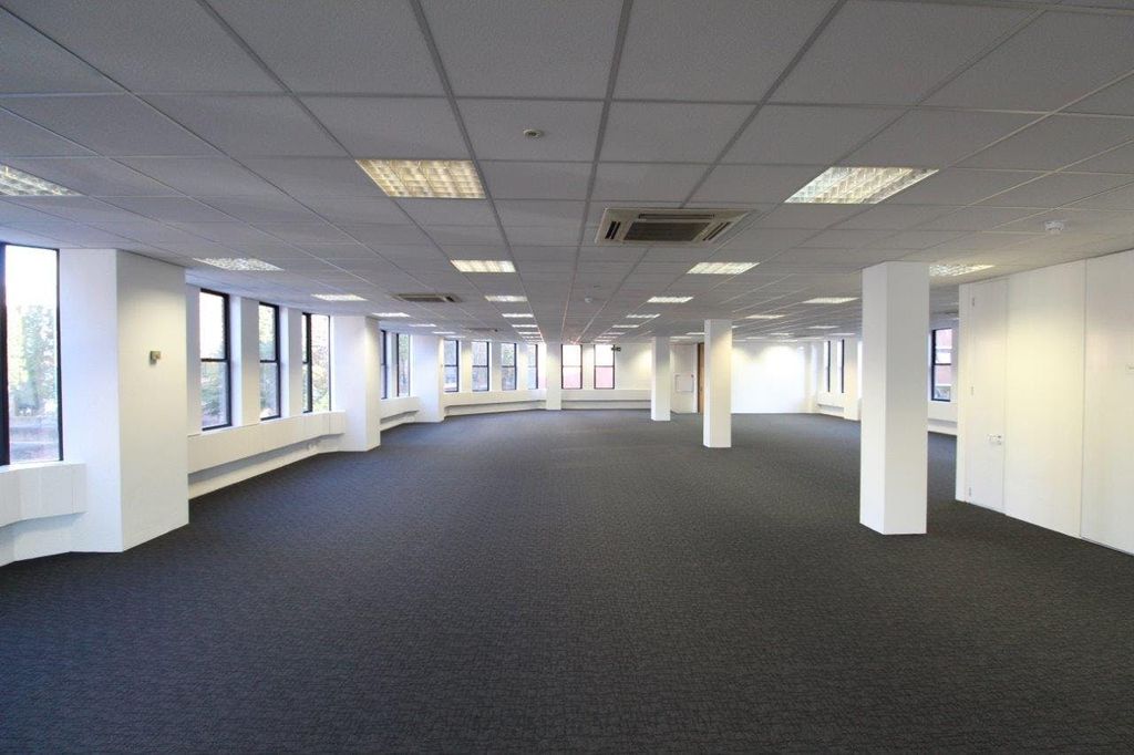 Property photo 2 of 6 4d1Bf777c6Aec513821F882732Bb9629A971c992.Jpg