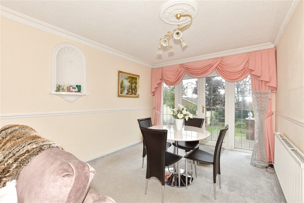 Property photo 1 of 13 Lounge/Diner