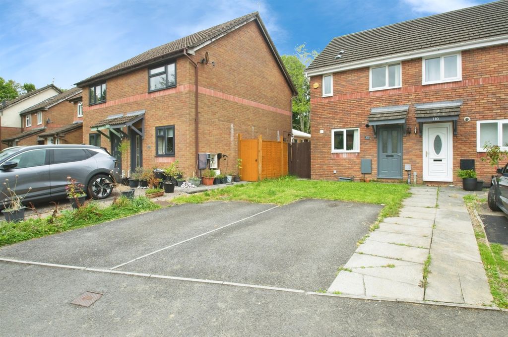 Property photo 2 of 17
