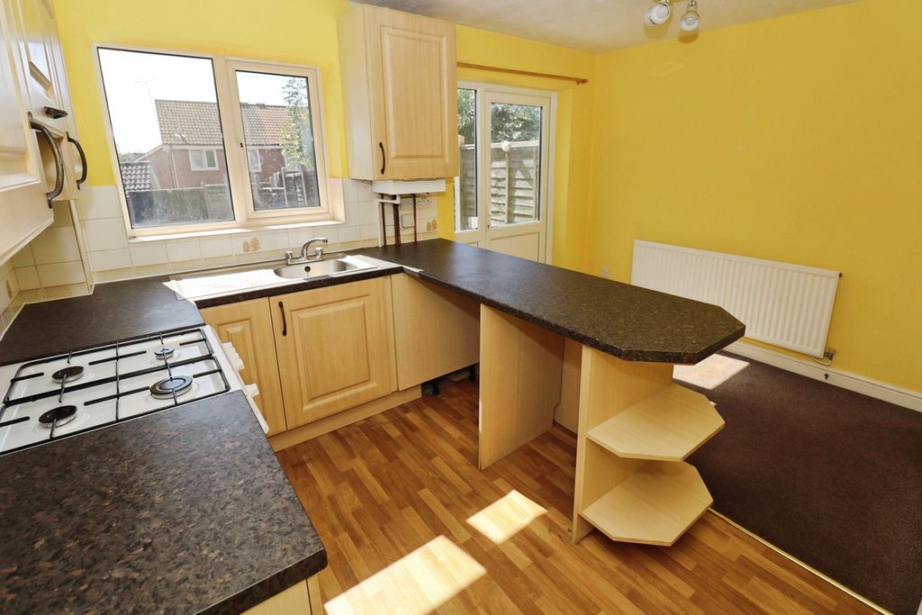 Property photo 3 of 12