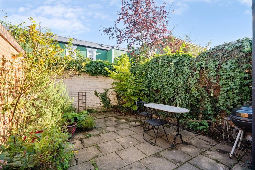 Property photo 2 of 14 14.Jpg