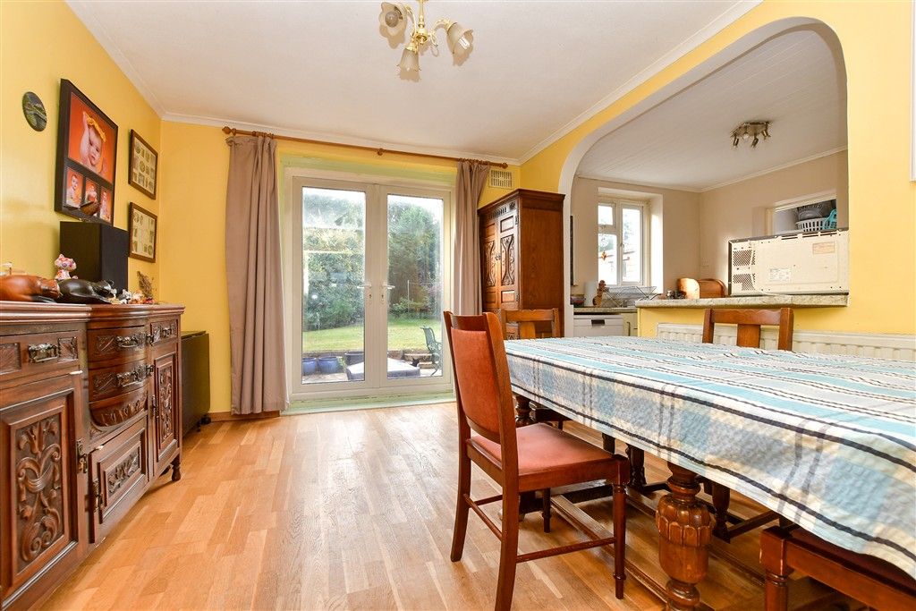 Property photo 2 of 17 Dining Area