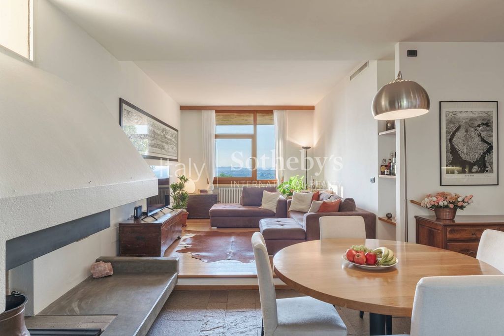 Property photo 2 of 29