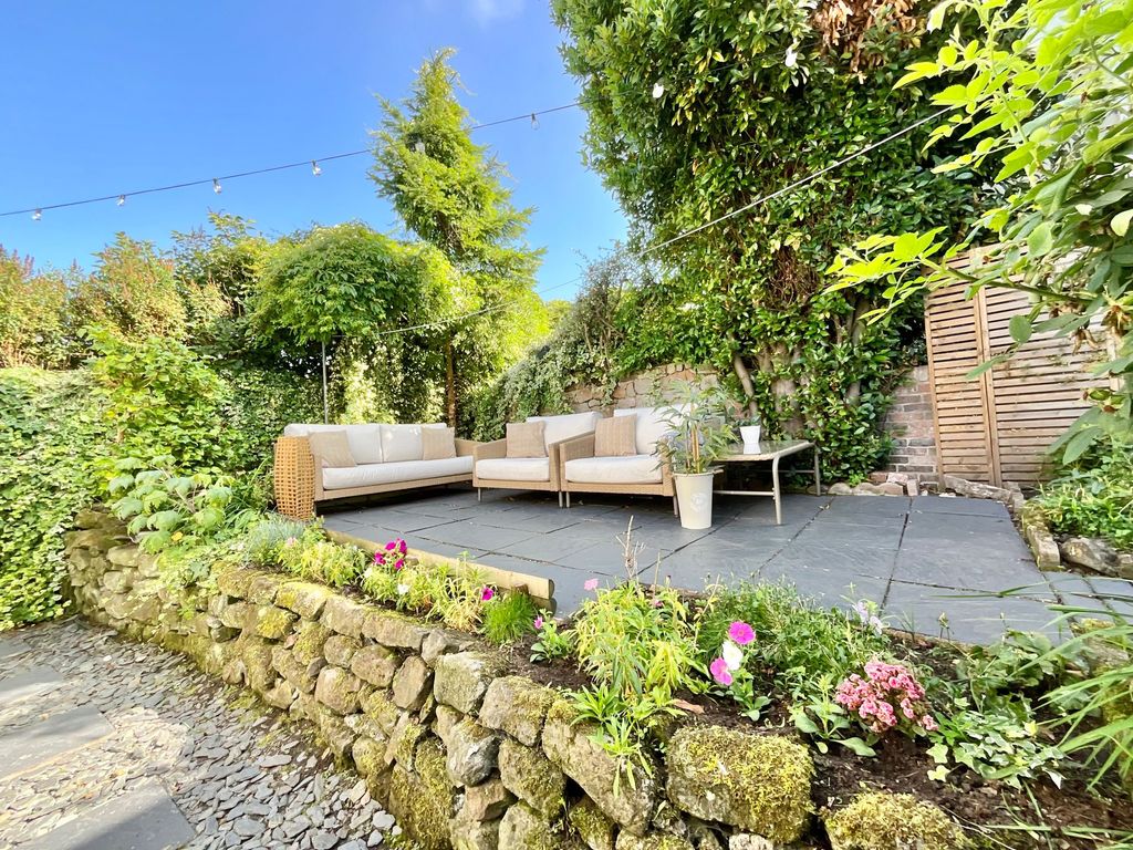 Property photo 3 of 24