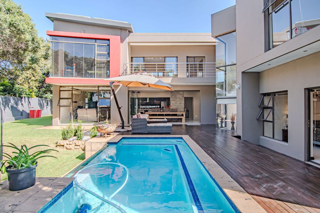 Property photo 1 of 41 Pt1717786