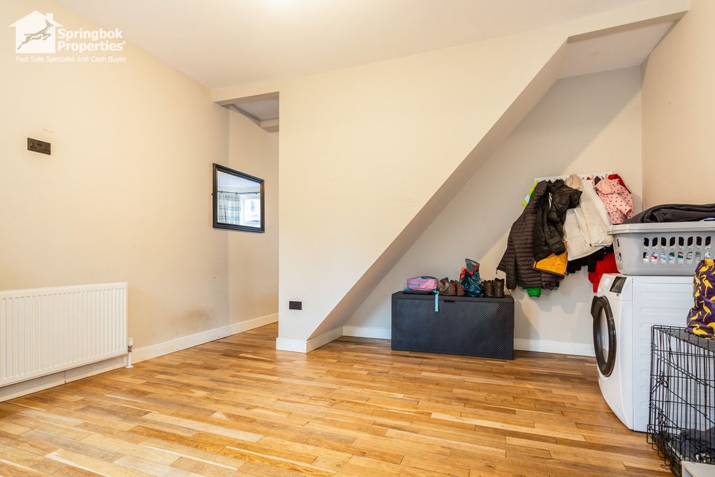 Property photo 3 of 12 Image 2