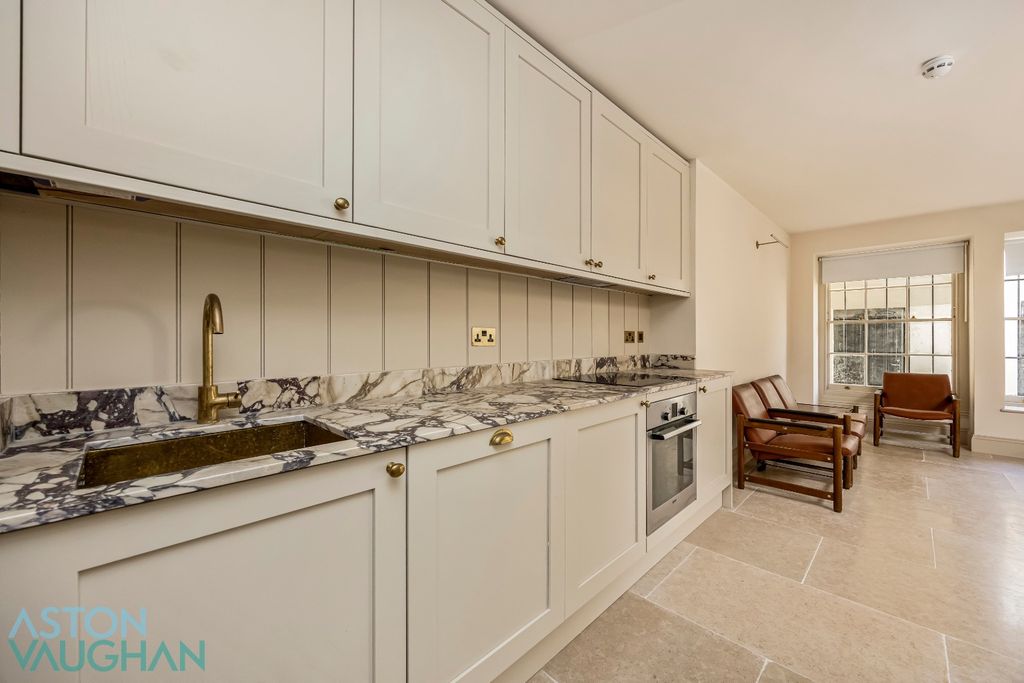 Property photo 2 of 7 4848201