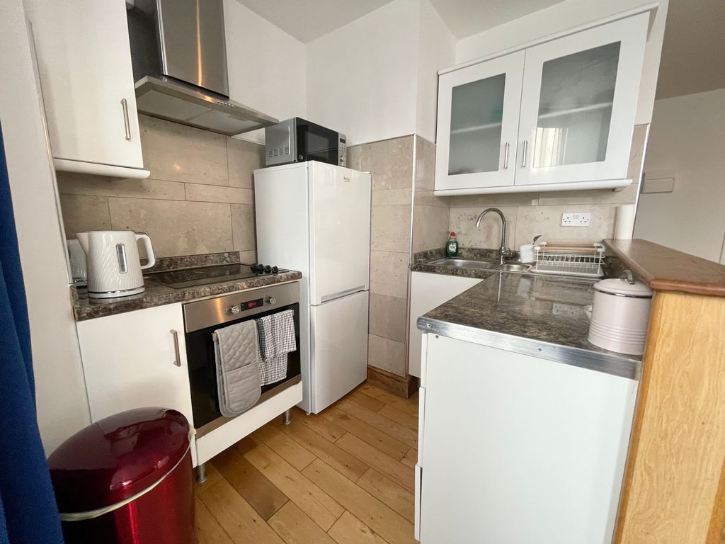 Property photo 3 of 4