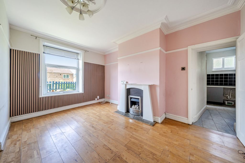 Property photo 2 of 9 1463514-12-6A4F7Ac03936d