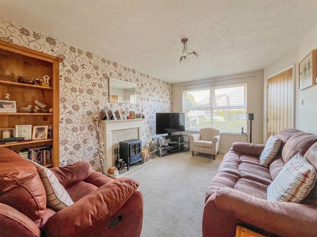 Property photo 3 of 14 Image00023.Jpg