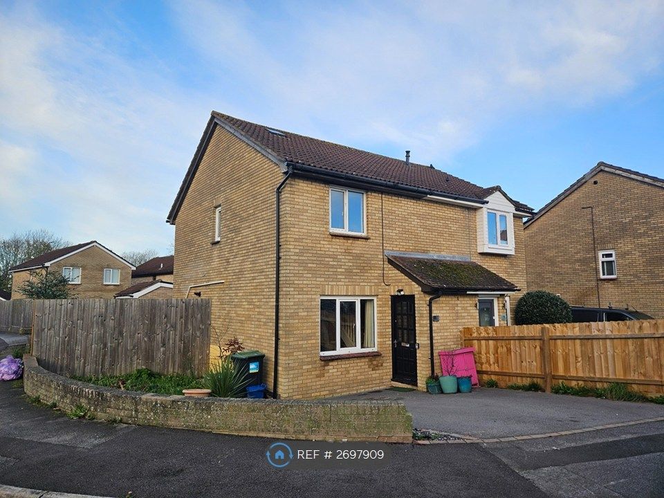 Property photo 1 of 28