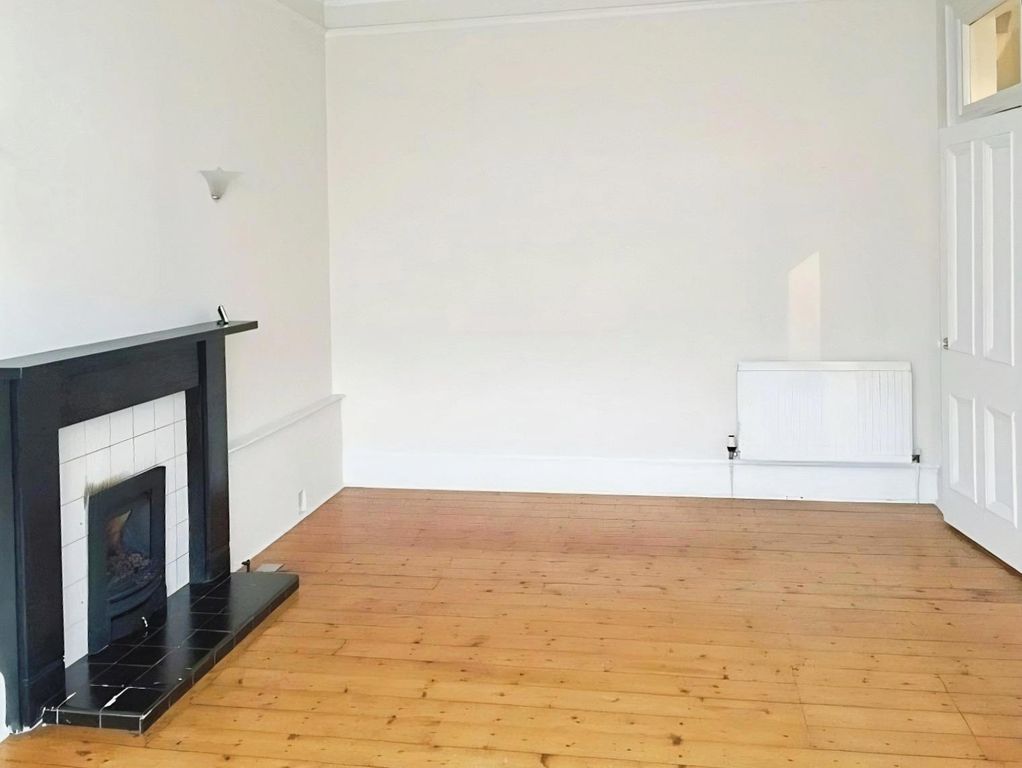Property photo 3 of 10 Pbox-Img.Jpg