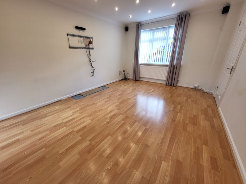 Property photo 3 of 18 Photo 15