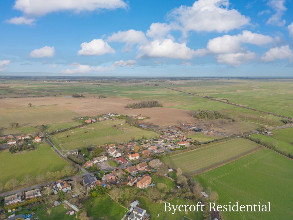 Property photo 3 of 34