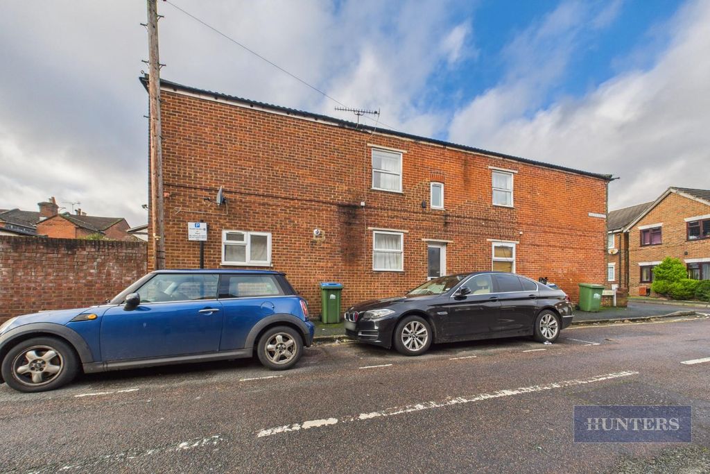 Property photo 1 of 9 Cam05152G0-Pr0313-Still012.Jpg