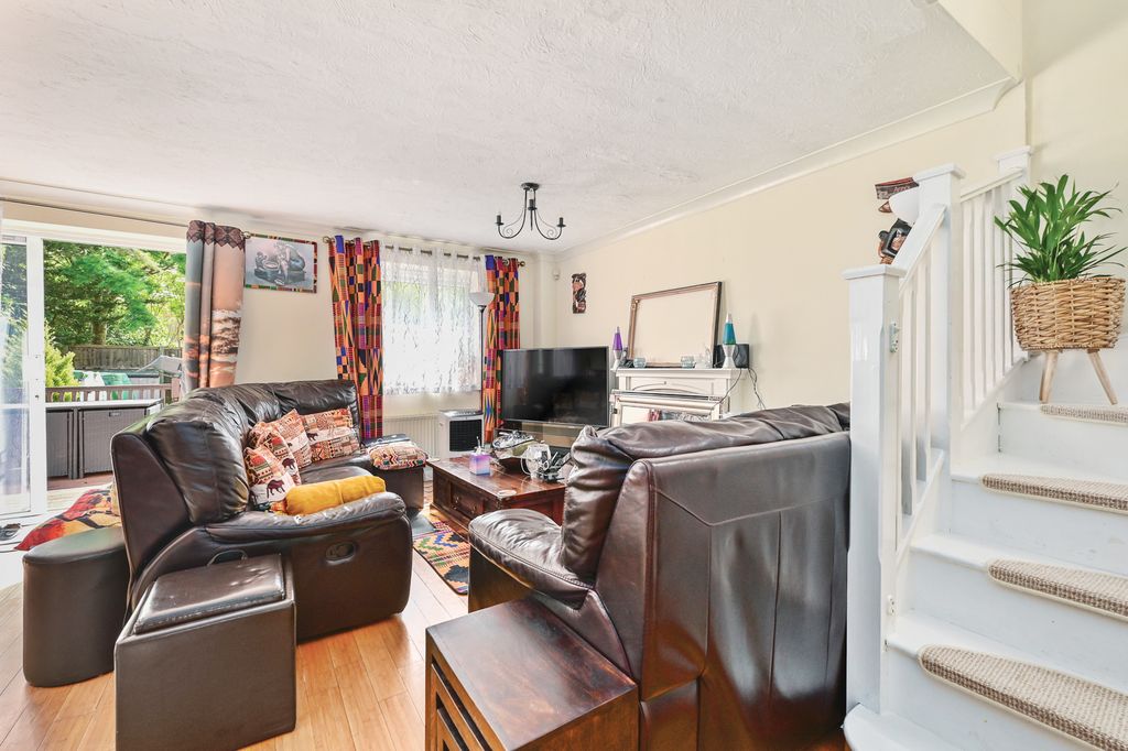 Property photo 2 of 8 Living Room