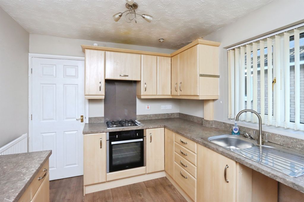 Property photo 3 of 14