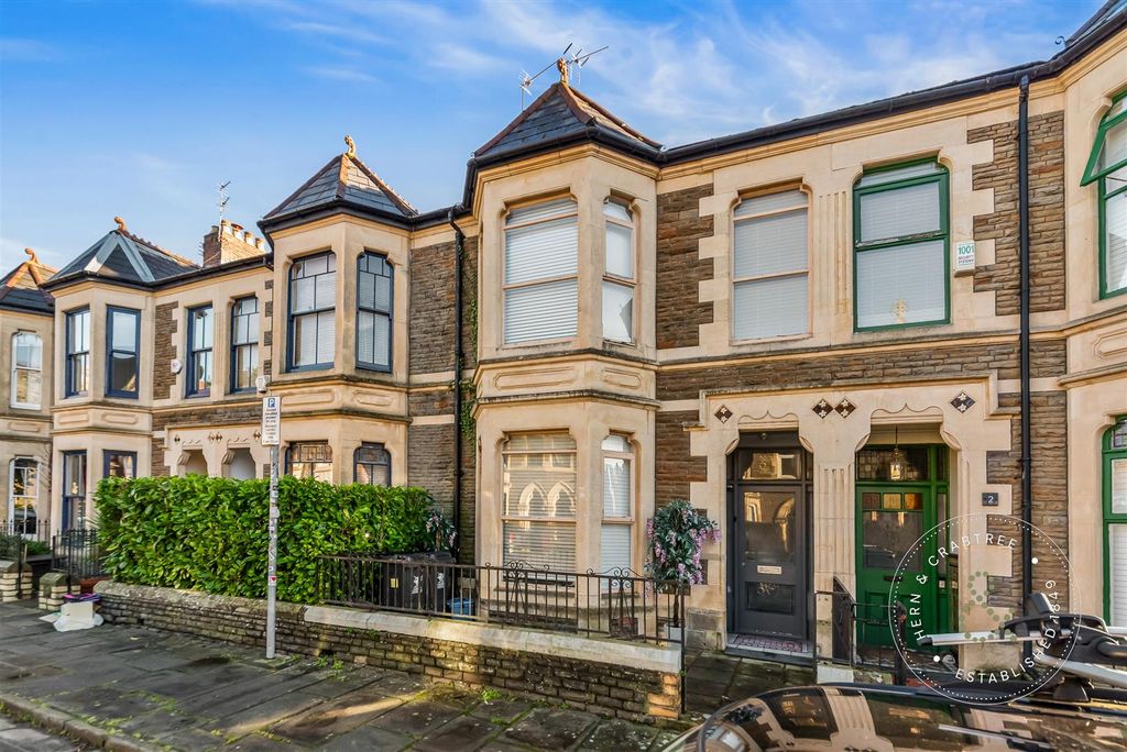 Property photo 1 of 42 Dogo-Street-First-Floor-Flat-21.Jpg