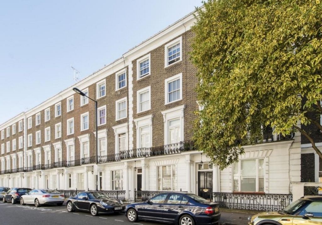 Property photo 2 of 8 External