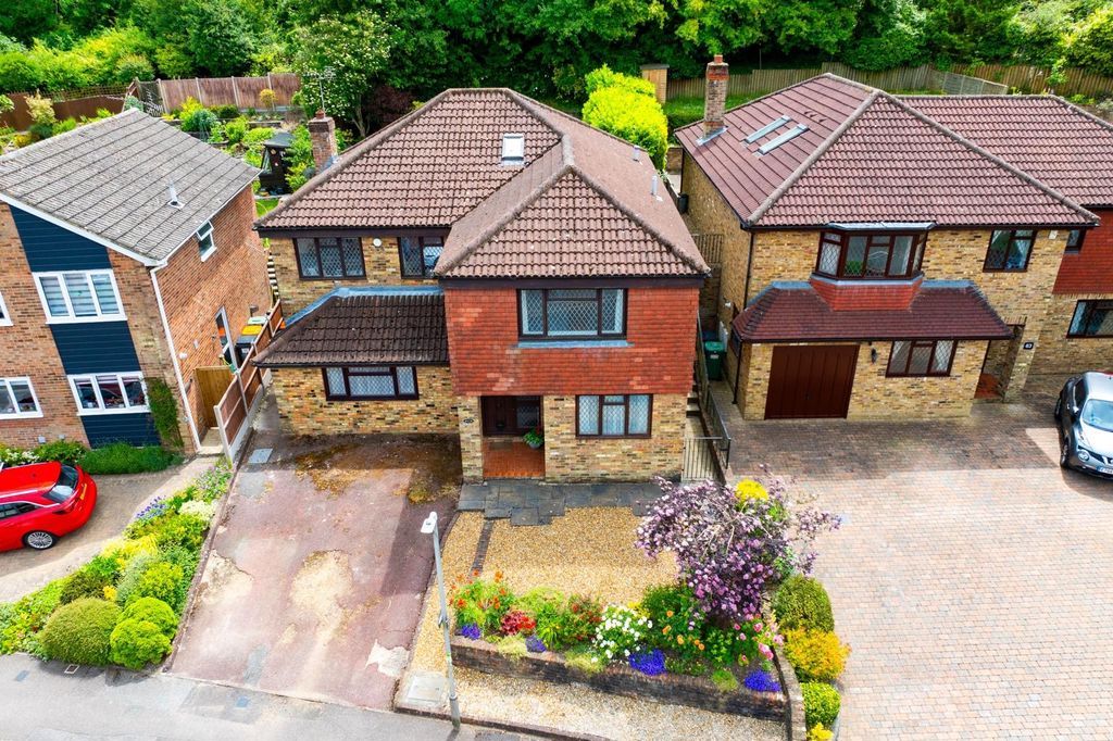 Property photo 1 of 23 Front