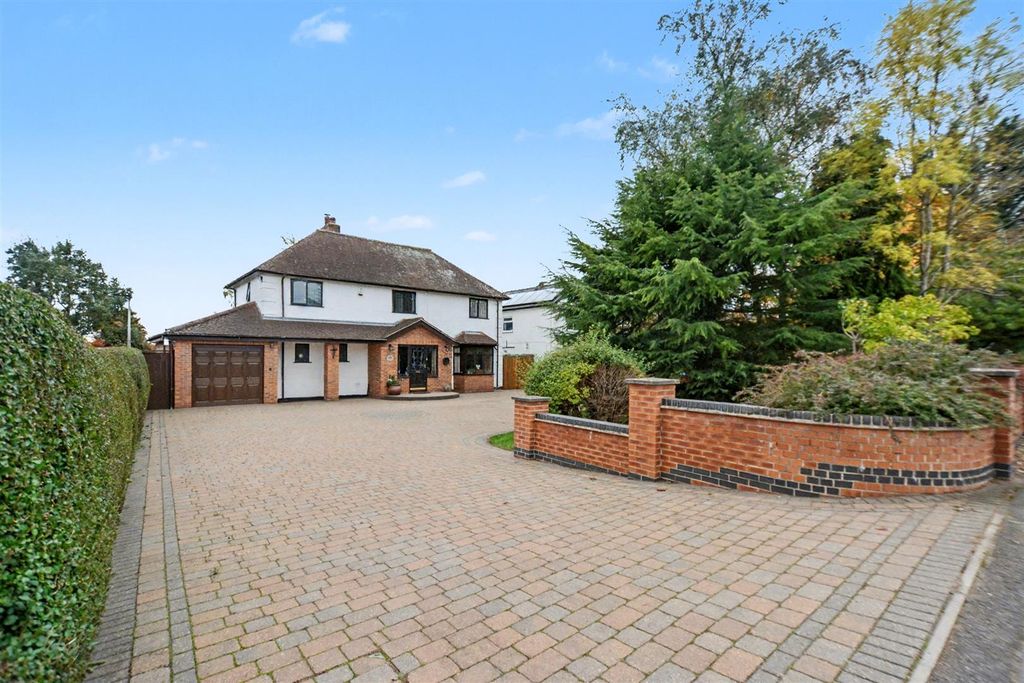 Property photo 1 of 34 Outside